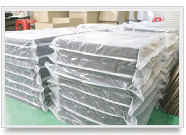 鸿运国际触摸屏厂家包装流程①